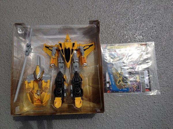 Tokyo Toy Show   Transformers Go! Autobot Samurai Team Out Of Box Images Show Combiner Toys  (3 of 23)